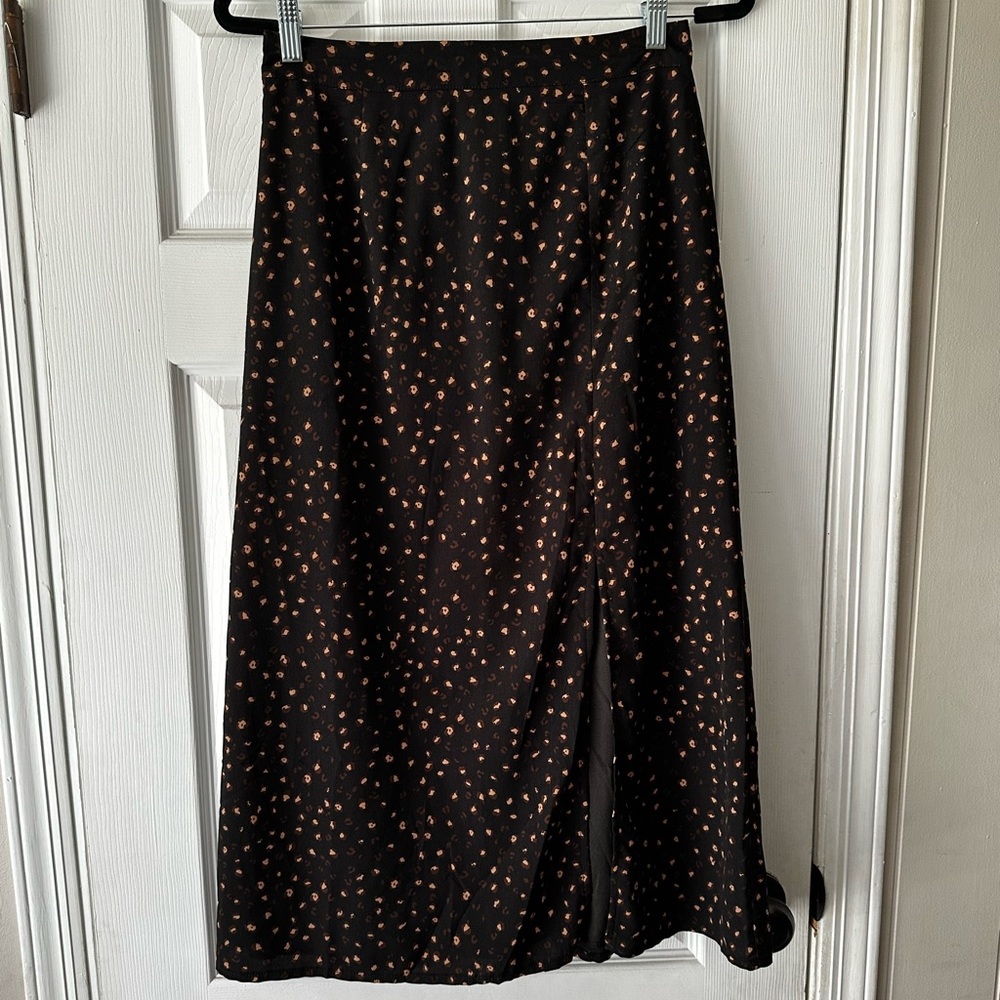 Leopard skirt